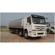 30 M3 Sinotruk HOWO 8X4 Oil Fuel Tank Truck